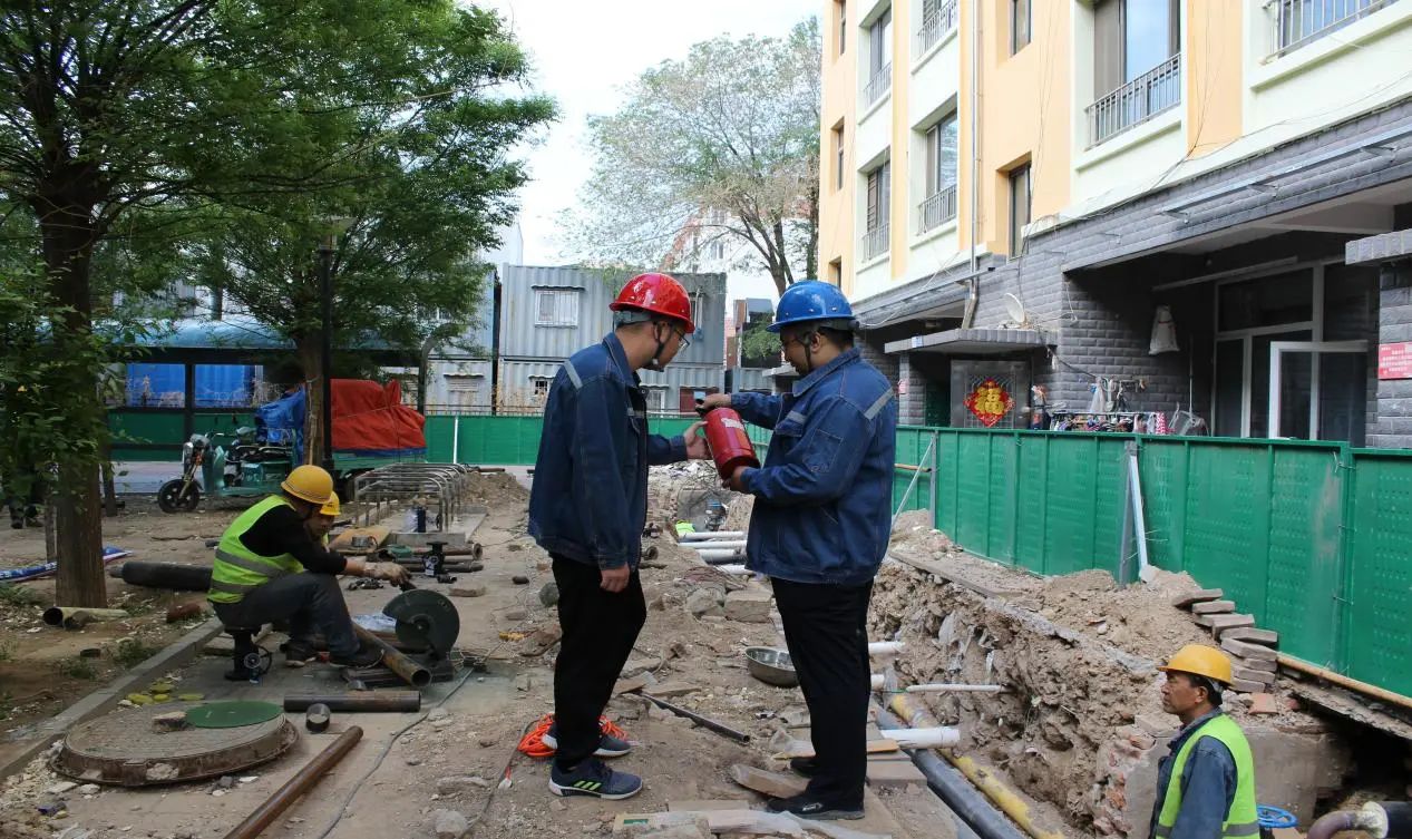 富龙热力运行分公司 | 停暖期间不松懈 打好“温暖工程”攻坚战
